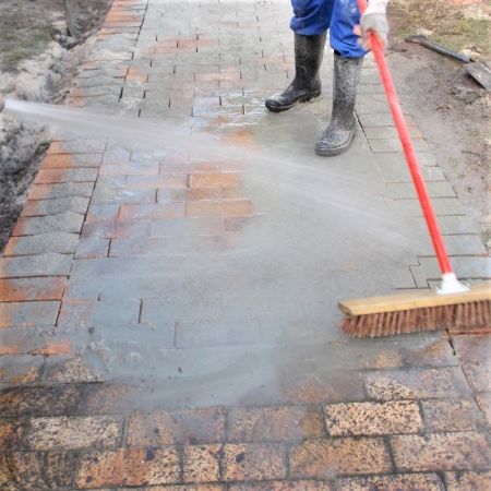clean-paving